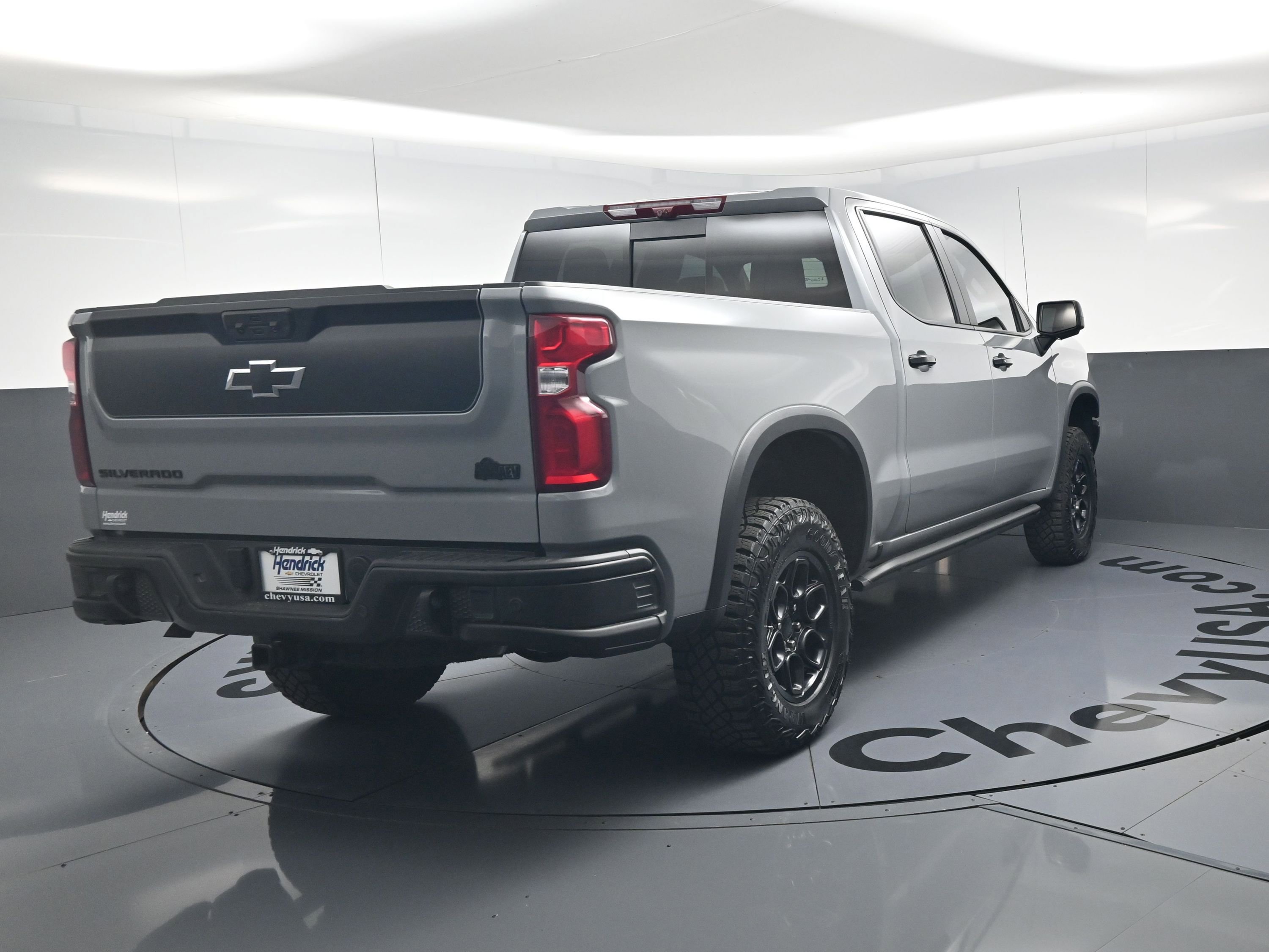 Used 2025 Chevrolet Silverado 1500 ZR2 w/ ZR2 Bison Edition AWD/4WD image 9