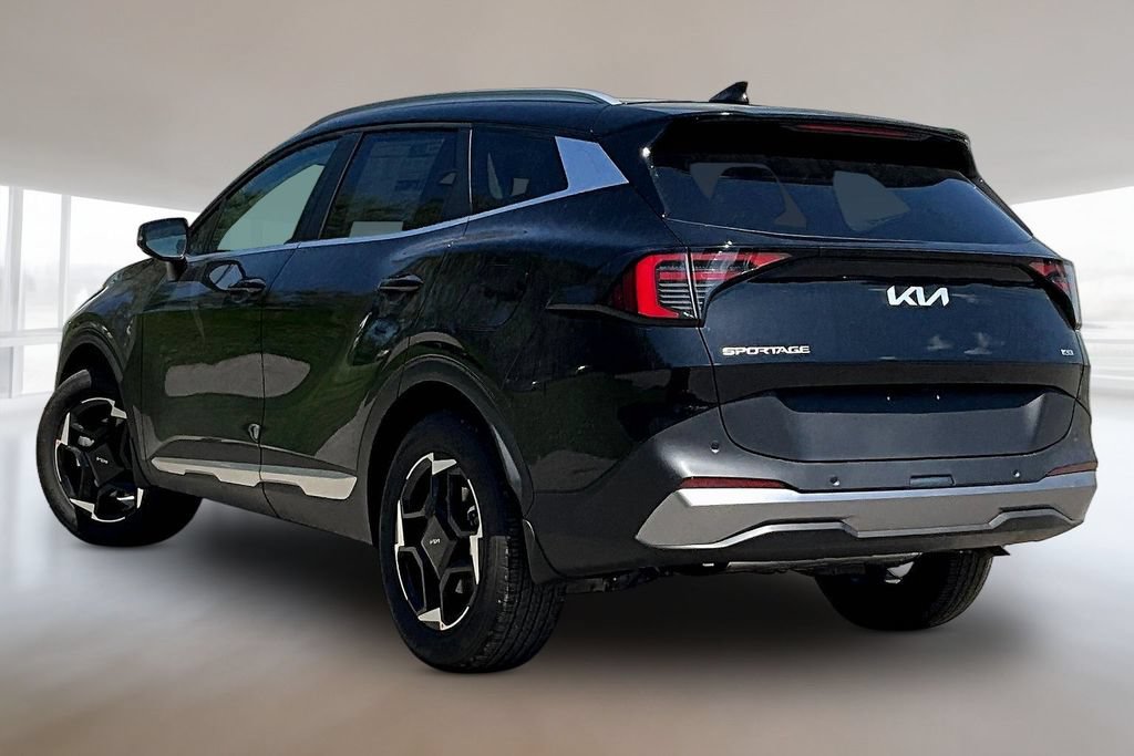 New 2026 Kia Sportage EX AWD/4WD image 3