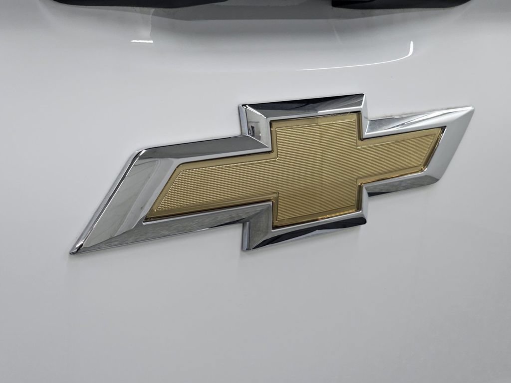 Used 2024 Chevrolet Silverado EV W/T AWD/4WD image 28