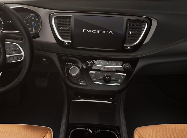 New 2026 Chrysler Pacifica Pinnacle image 5