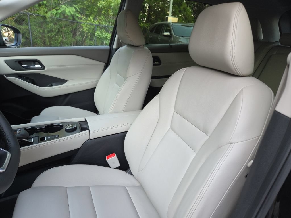 Certified 2023 Nissan Rogue SL w/ SL Premium Package AWD/4WD image 18