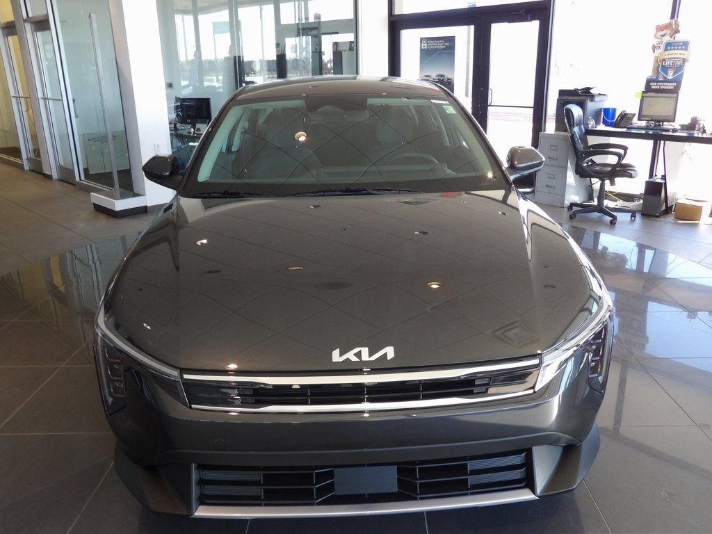Used 2025 Kia K4 EX FWD image 3