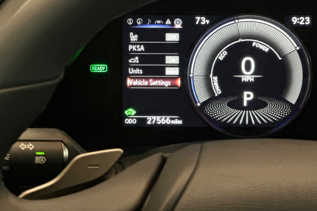 Certified 2022 Lexus ES 300h w/ Premium Package FWD image 27