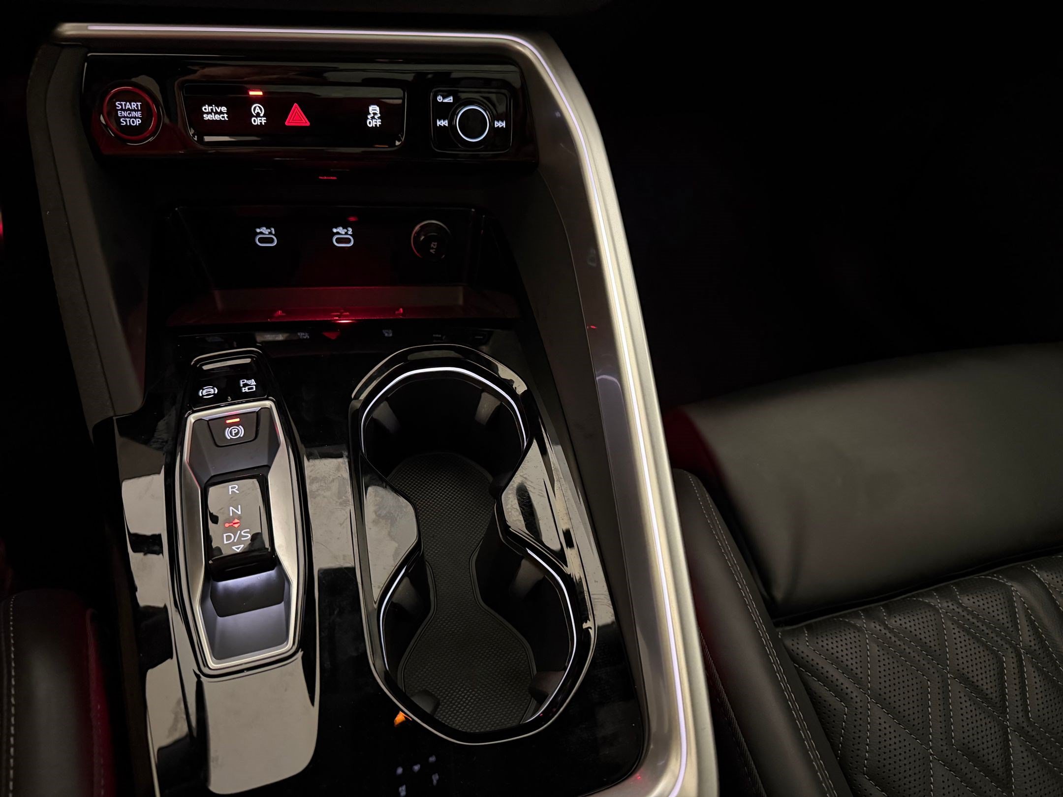 New 2026 Audi SQ5 Premium Plus AWD/4WD image 18