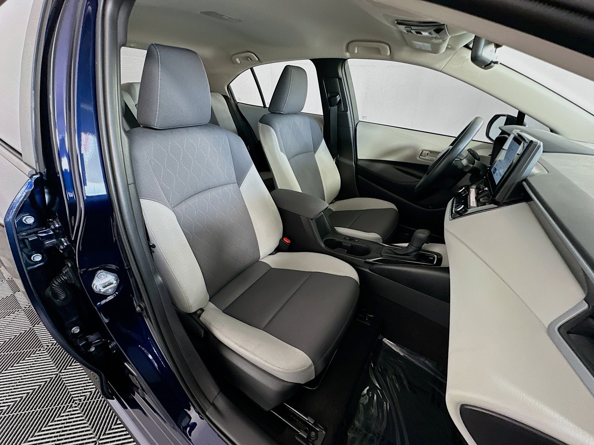 Certified 2026 Toyota Corolla LE image 27