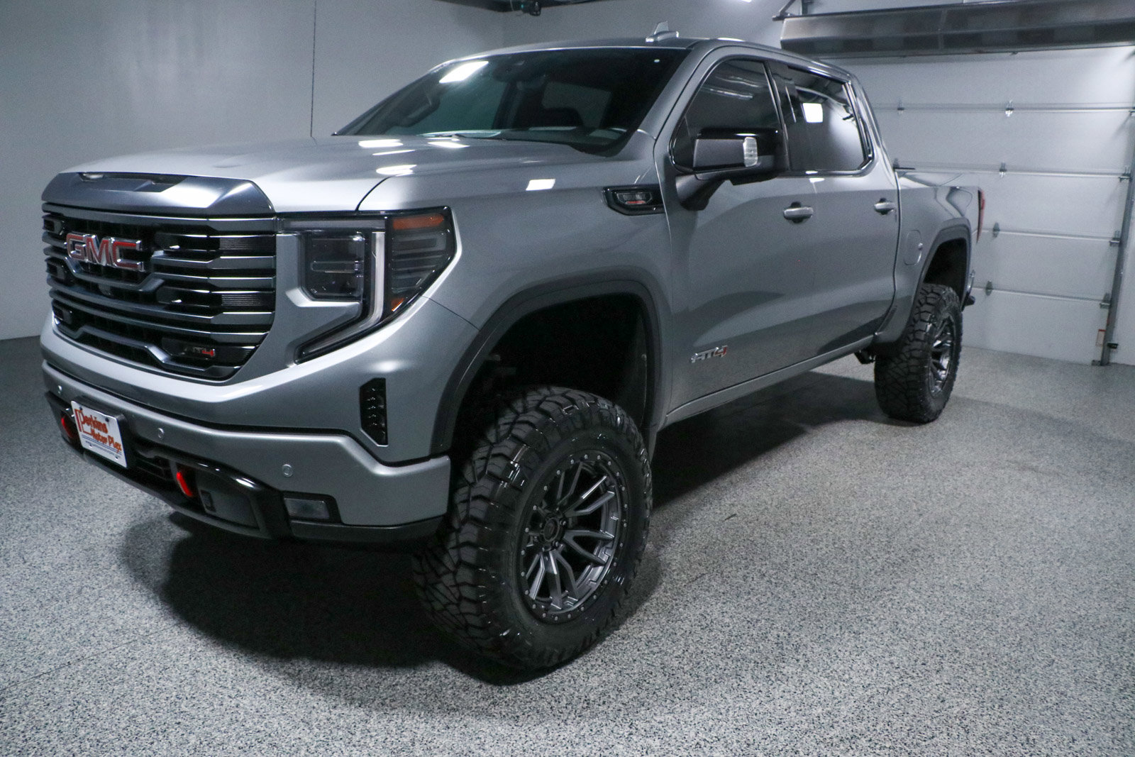 Used 2024 GMC Sierra 1500 AT4 w/ Technology Package image 34