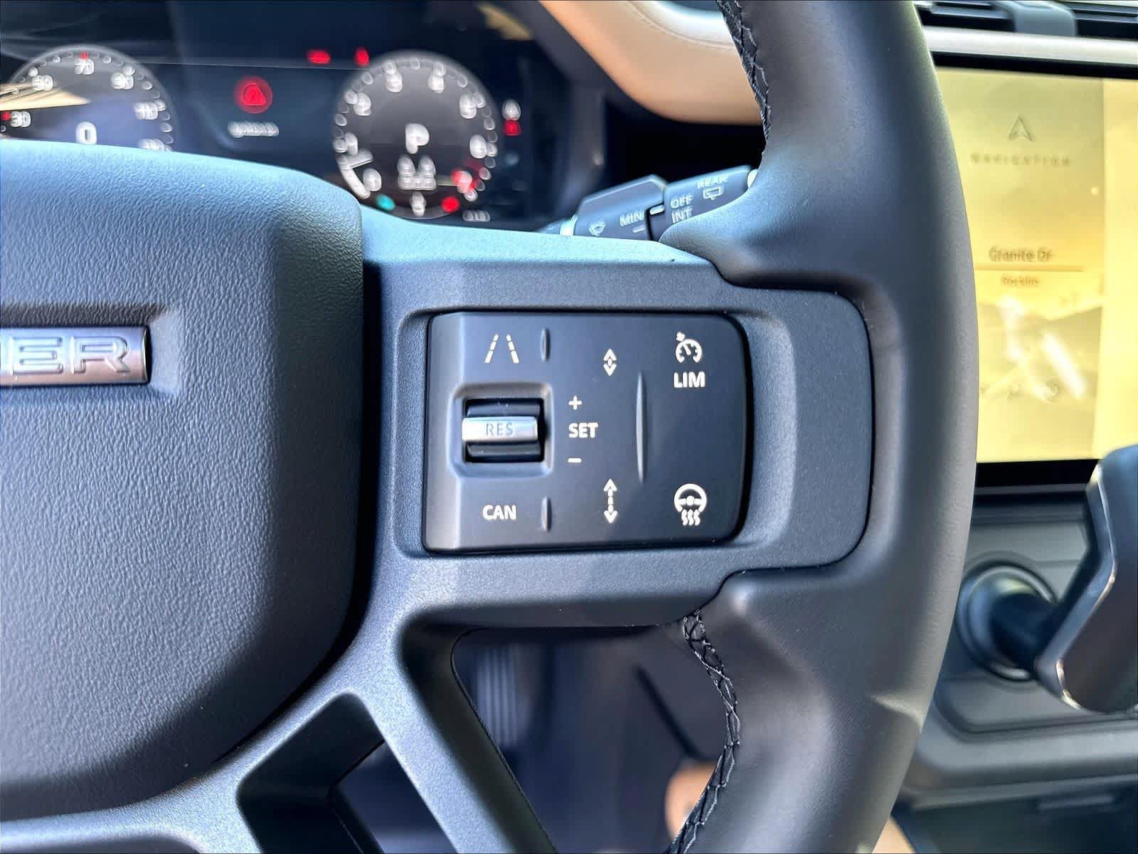 New 2026 Land Rover Defender 130 X-Dynamic SE AWD/4WD image 18