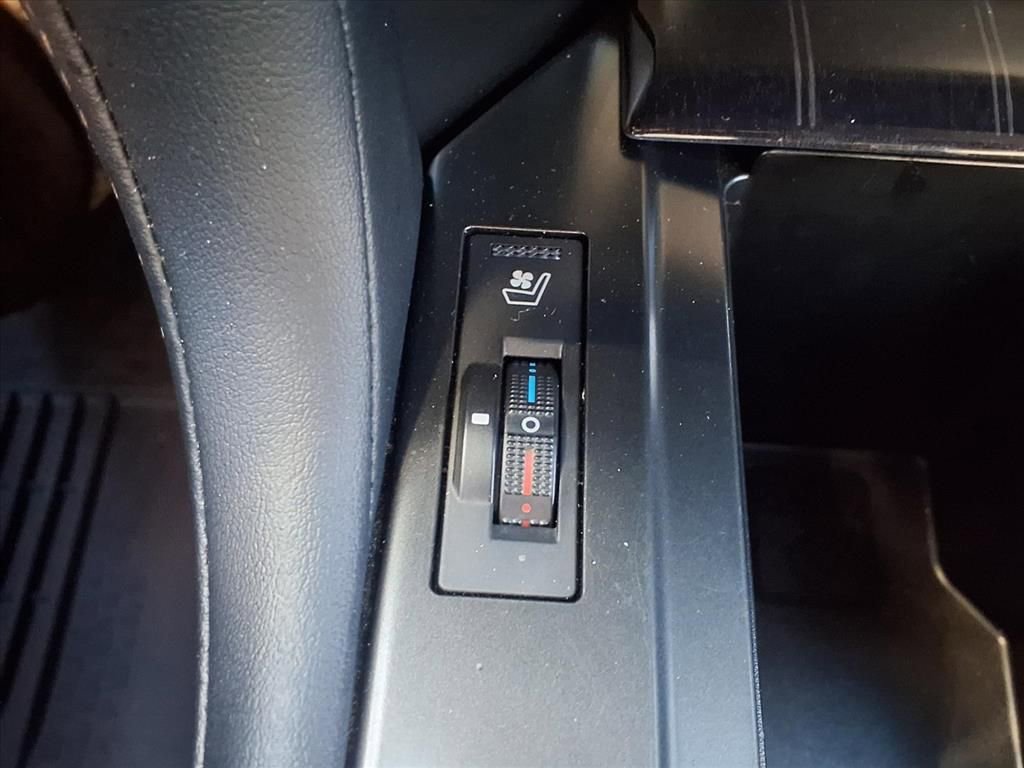 Used 2023 Lexus GX 460 Premium w/ Accessory Package image 10