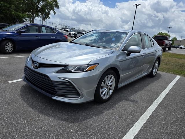 Used 2023 Toyota Camry LE FWD image 14