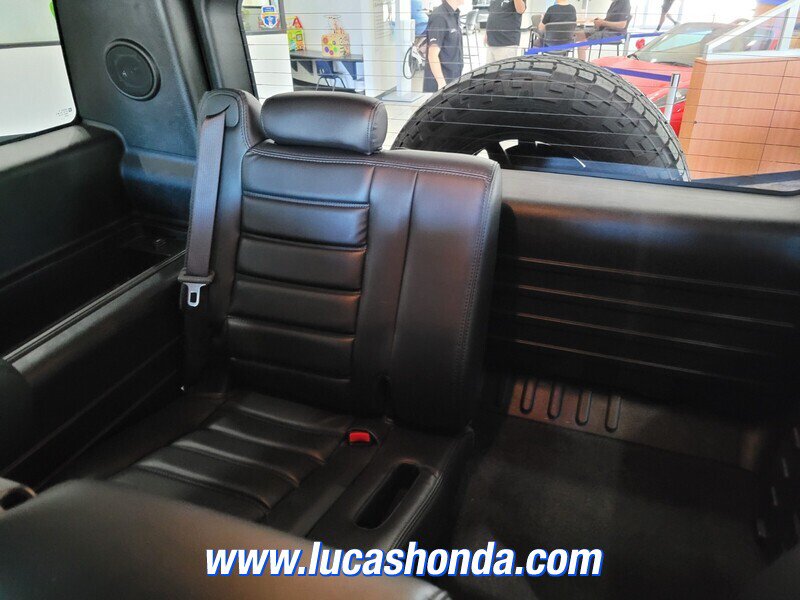 Used 2006 HUMMER H2 w/ Limited Edition H2 AWD/4WD image 9