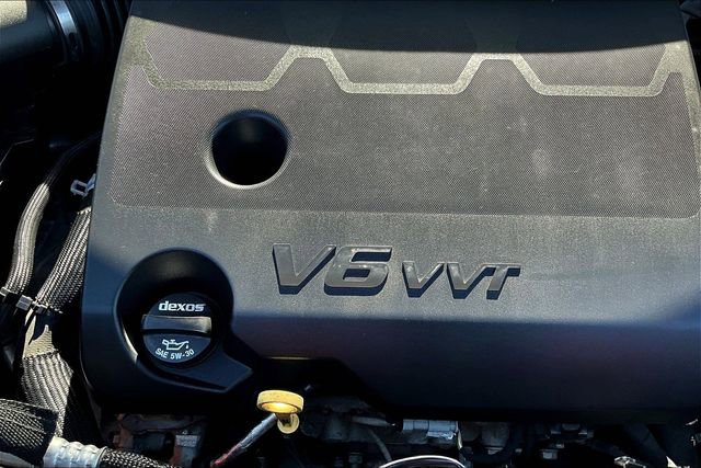 Used 2021 Chevrolet Traverse LT image 31