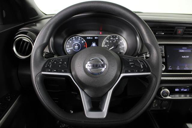 Certified 2020 Nissan Kicks SV FWD image 10