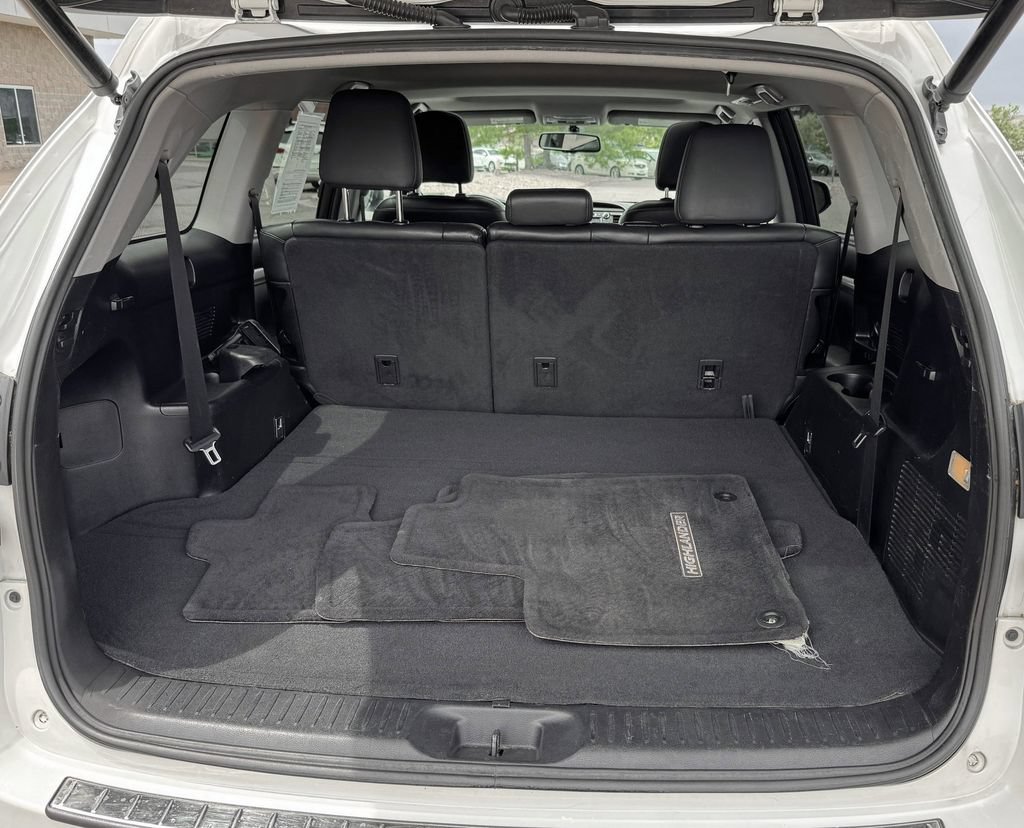 Used 2016 Toyota Highlander XLE AWD/4WD image 9