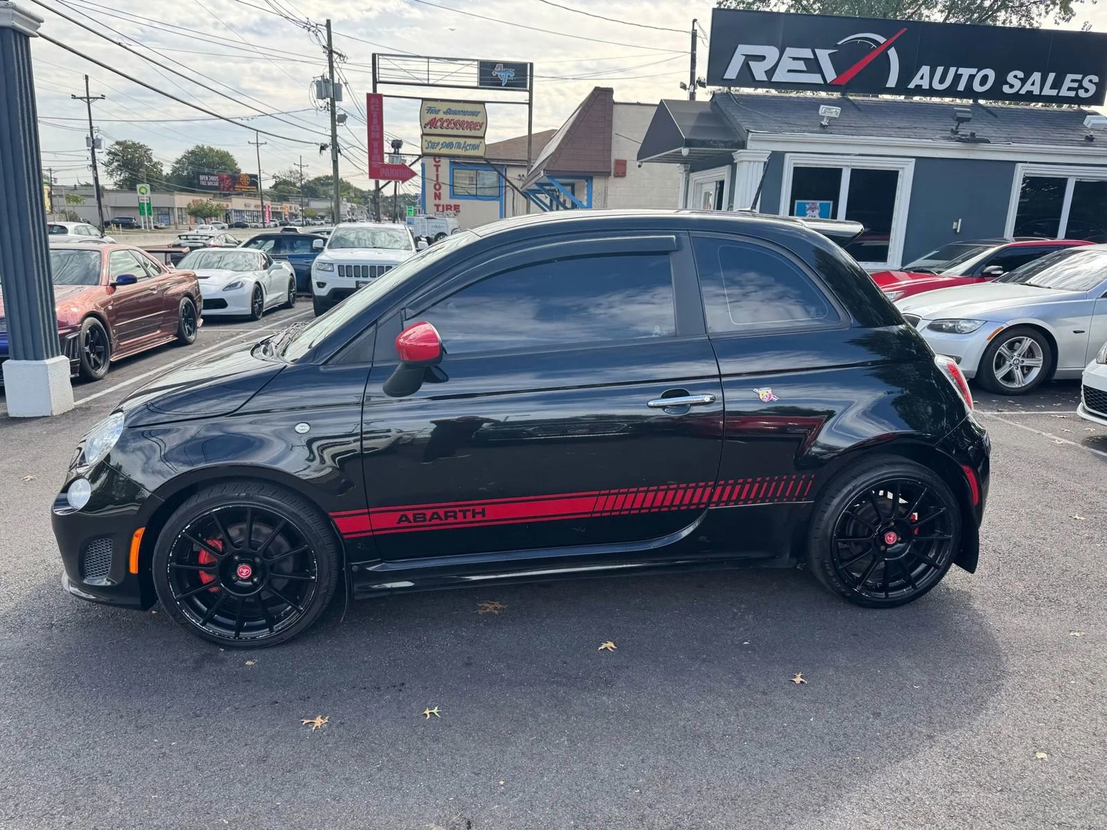 Used 2013 FIAT 500 Abarth w/ Comfort/Convenience Group image 2