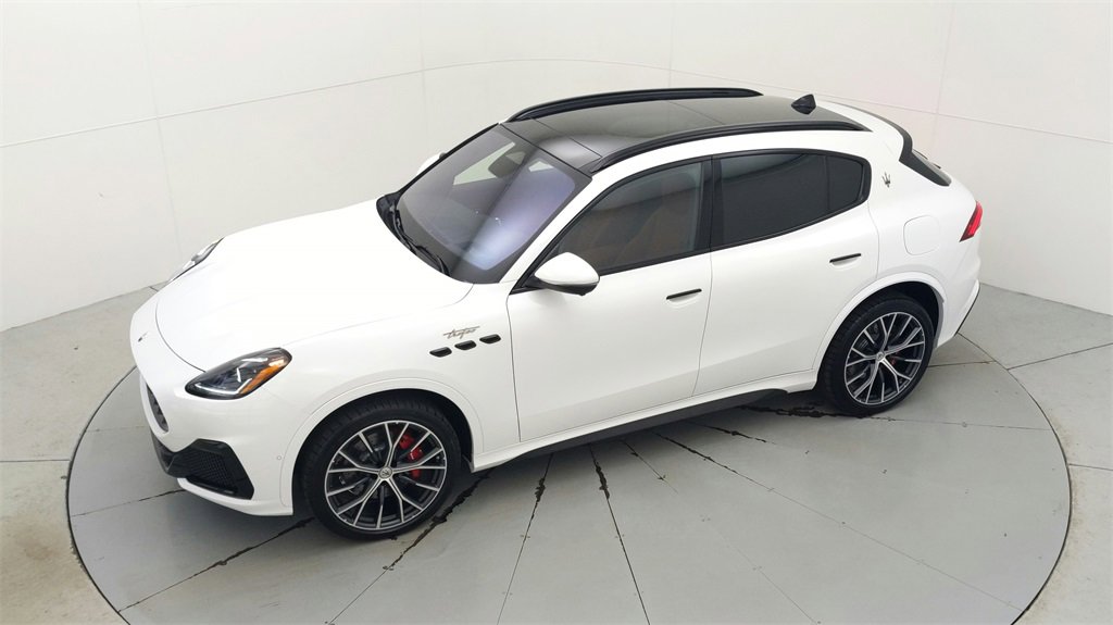 New 2024 Maserati Grecale Trofeo image 19