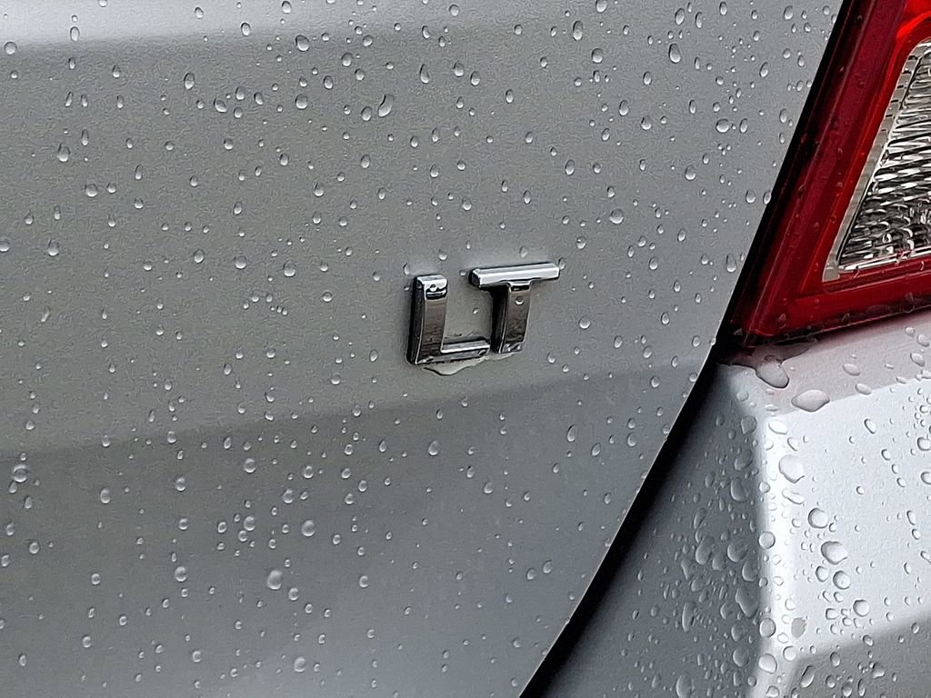 Used 2020 Chevrolet Trax LT w/ LT Convenience Package image 29