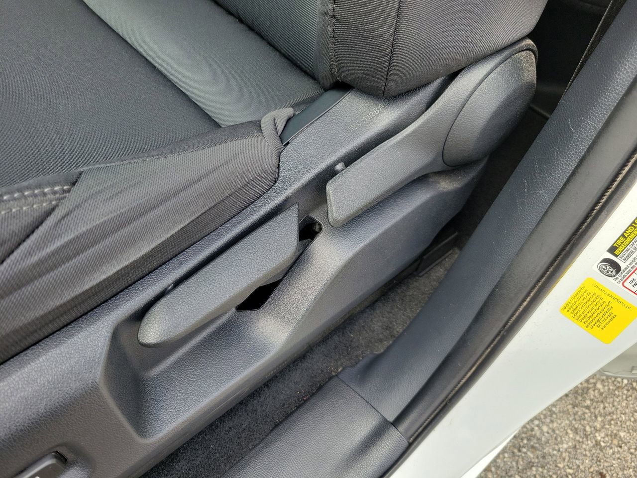 Used 2024 Toyota Tacoma SR5 AWD/4WD image 17