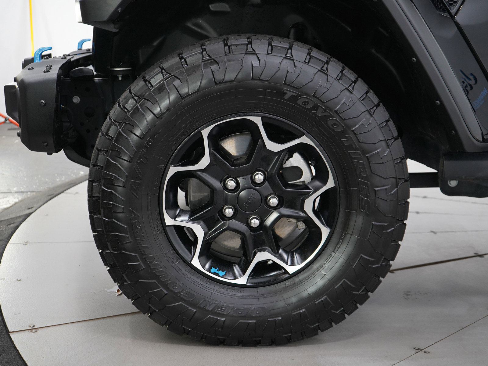 Used 2022 Jeep Wrangler Unlimited Rubicon 4xe w/ Steel Bumper Group image 30