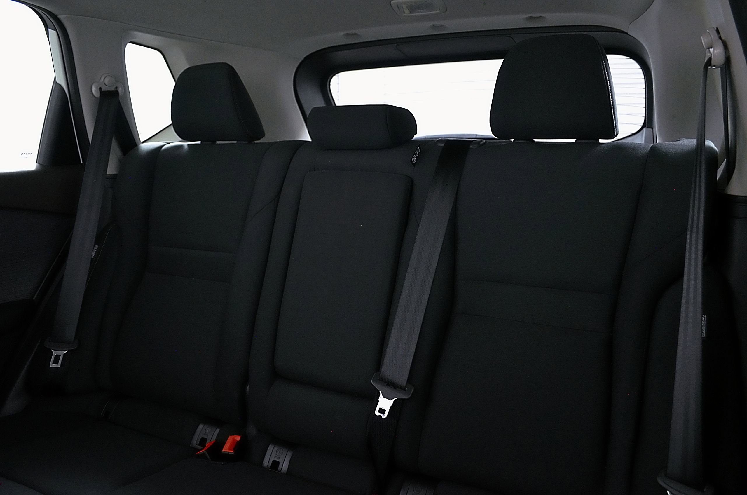 Used 2023 Nissan Rogue S FWD image 17