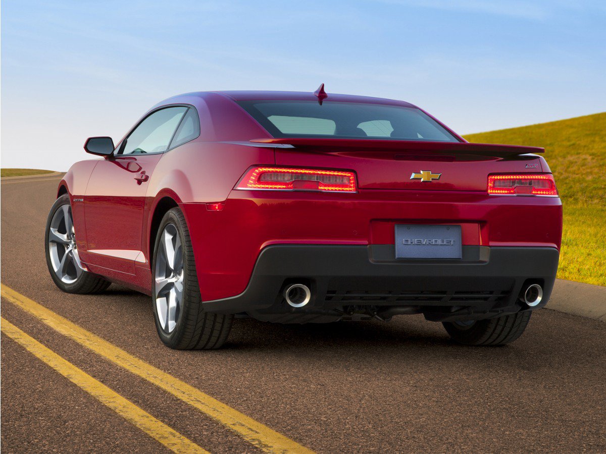 Used 2015 Chevrolet Camaro SS w/ RS Package RWD image 1
