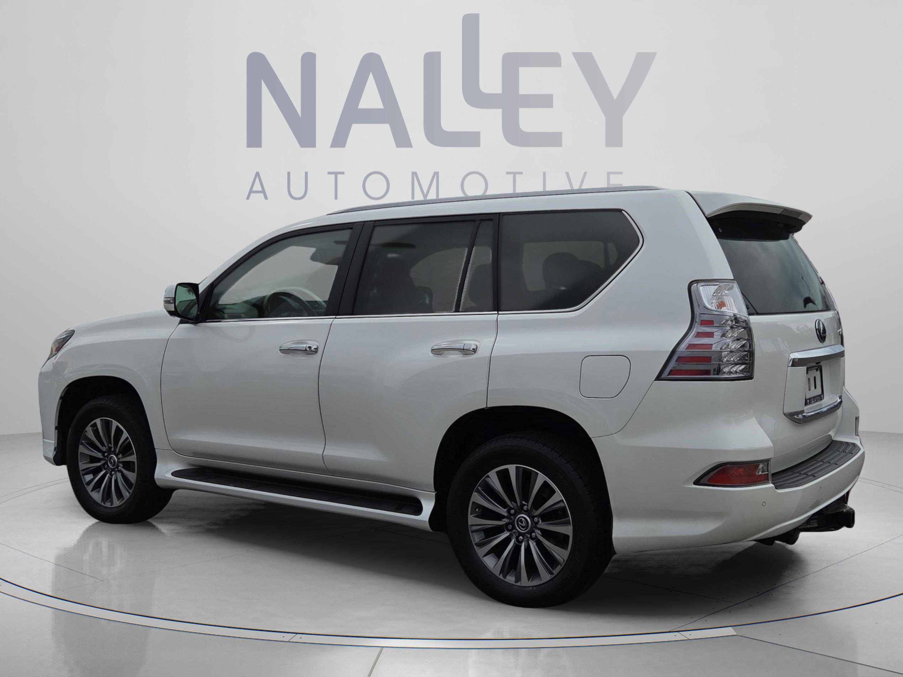 Used 2020 Lexus GX 460 Luxury w/ Off Road Package image 4