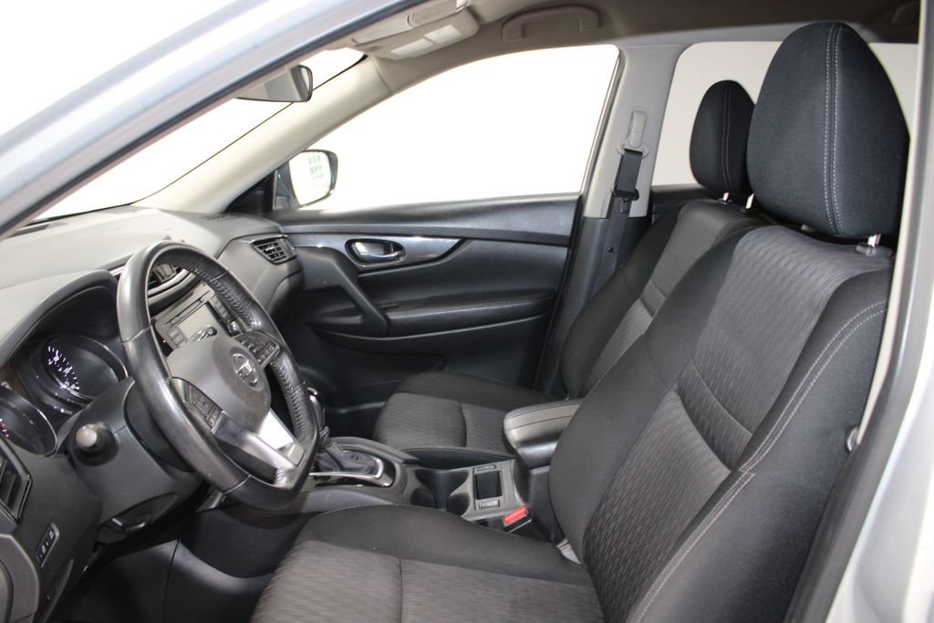 Used 2020 Nissan Rogue SV AWD/4WD image 21
