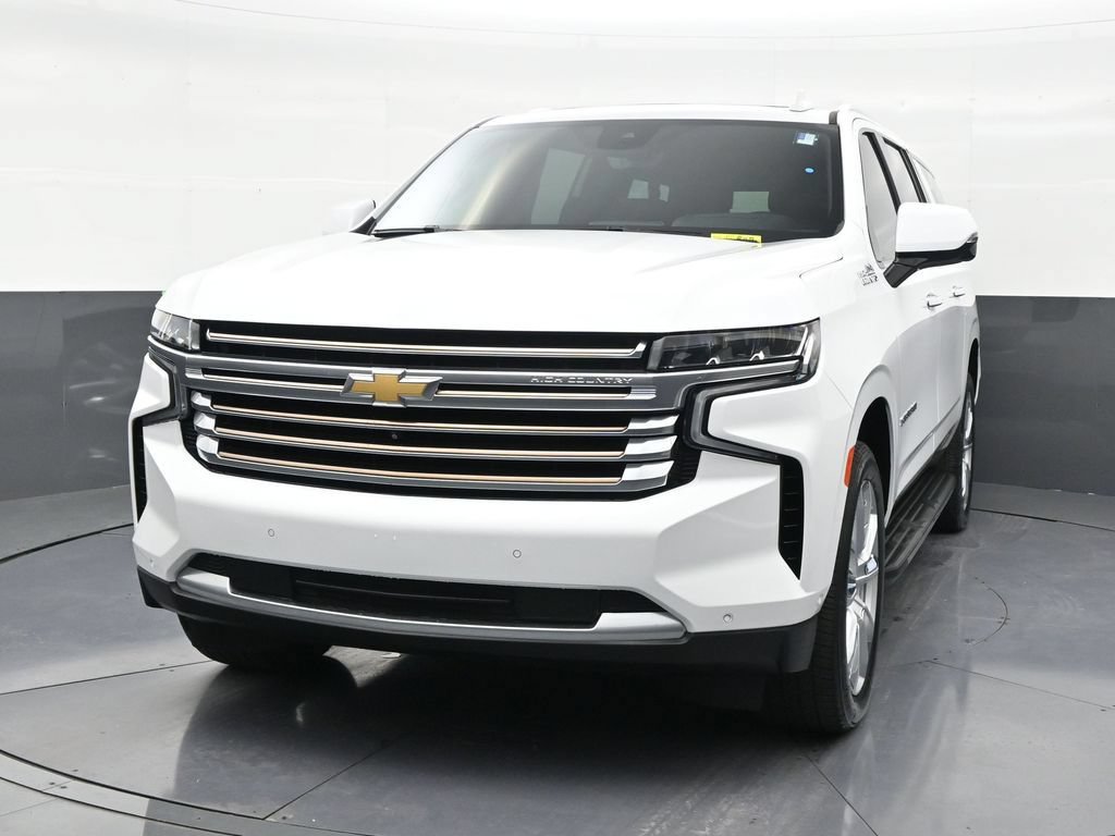 Used 2024 Chevrolet Suburban High Country w/ Advanced Technology Package RWD image 8