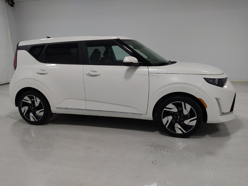 Used 2025 Kia Soul GT-Line image 11