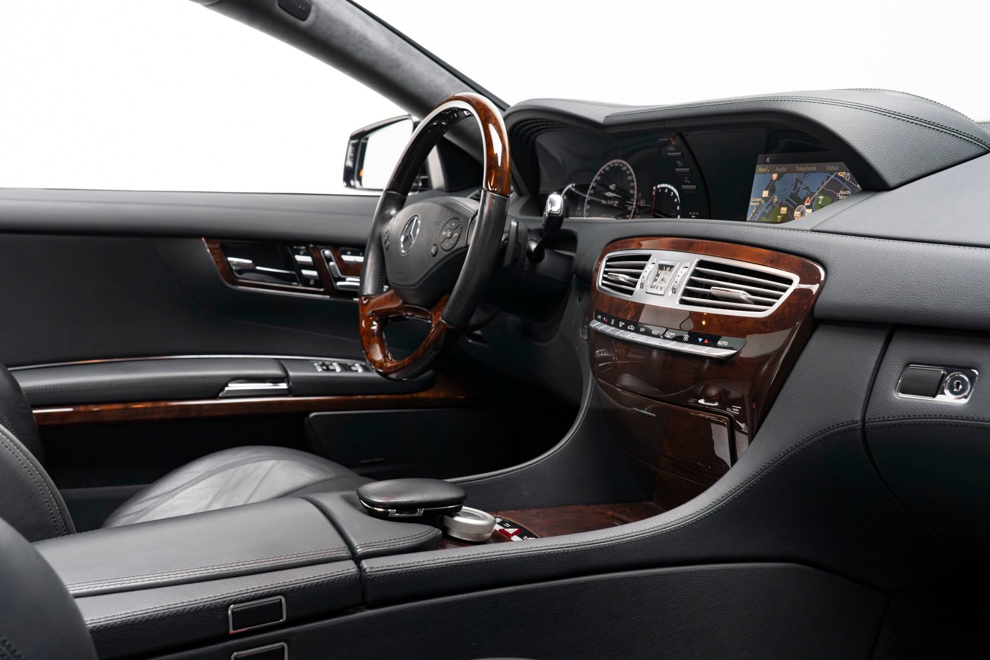 Used 2012 Mercedes-Benz CL 63 AMG image 43