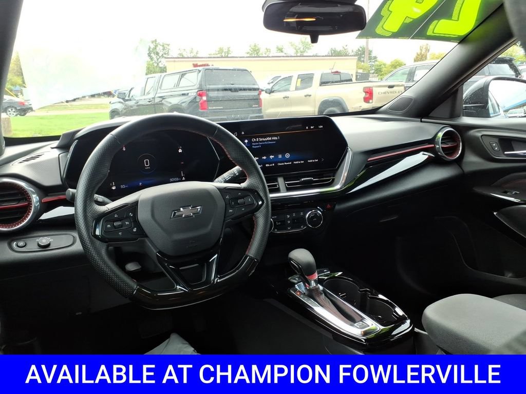 Used 2024 Chevrolet Trax RS w/ Driver Confidence Package FWD image 11