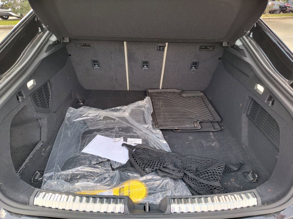 Used 2025 Audi A5 2.0T Premium Plus w/ Premium Plus image 9