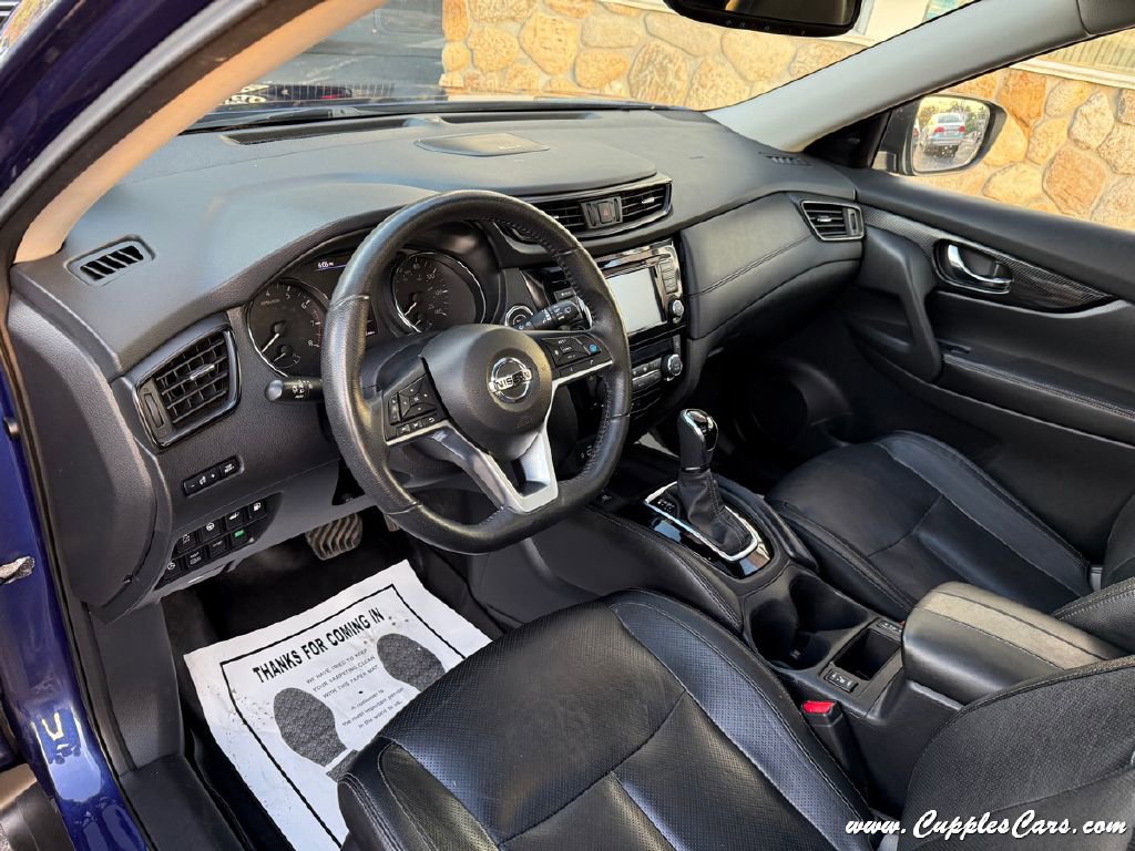 Used 2019 Nissan Rogue SL w/ Premium Package image 4