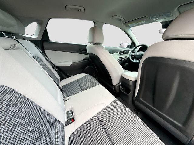 Certified 2023 Hyundai Kona SE image 25