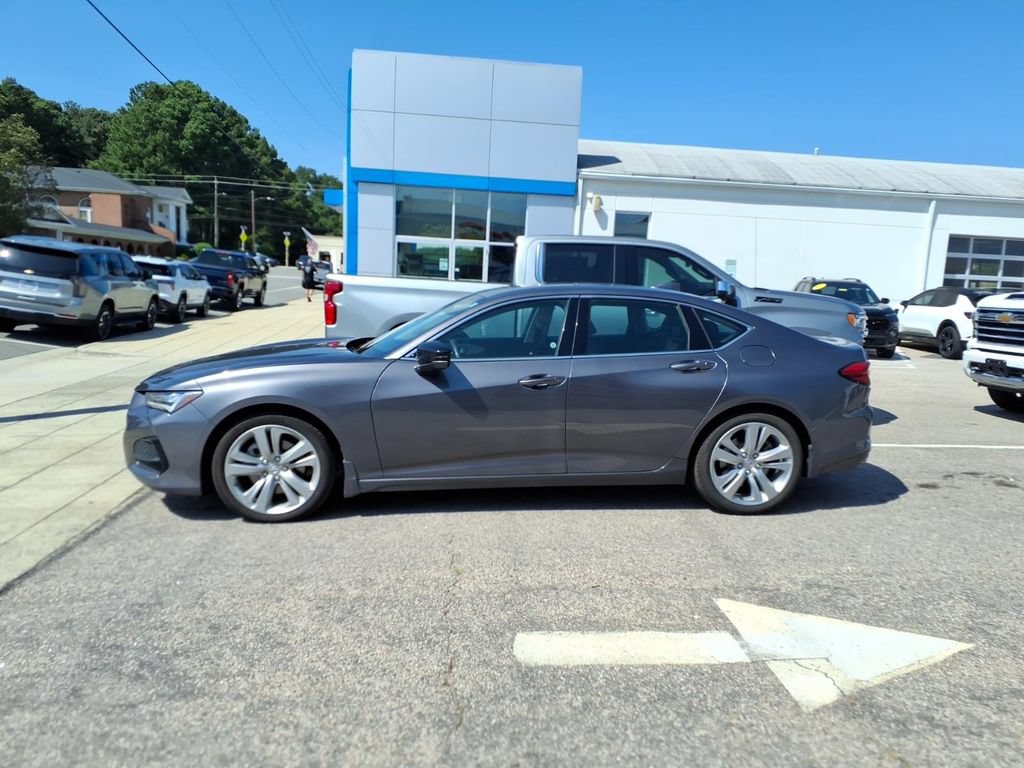 Used 2022 Acura TLX w/ Technology Package FWD image 2