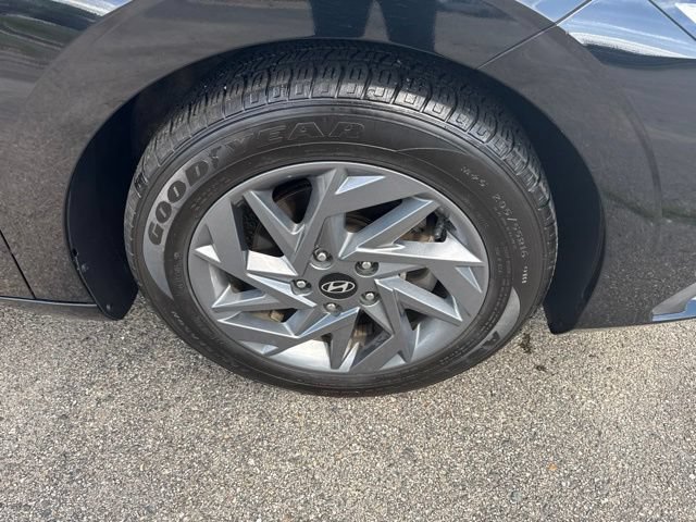 Used 2024 Hyundai Elantra SEL FWD image 27