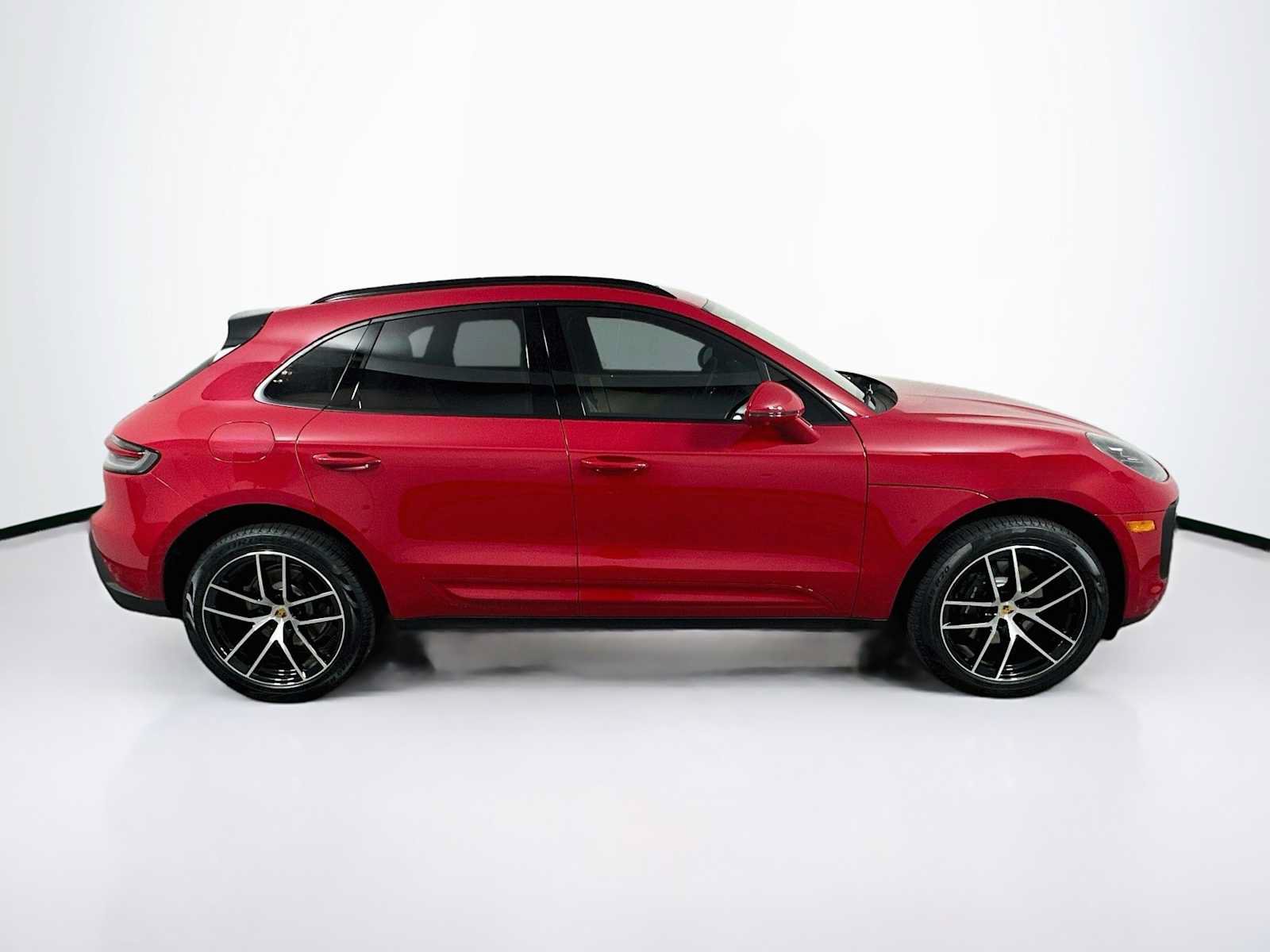 New 2026 Porsche Macan AWD/4WD image 8
