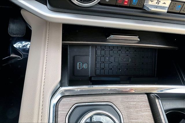 Used 2024 Ford Expedition Max Limited image 35
