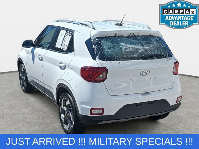 Used 2026 Hyundai Venue SEL FWD image 7