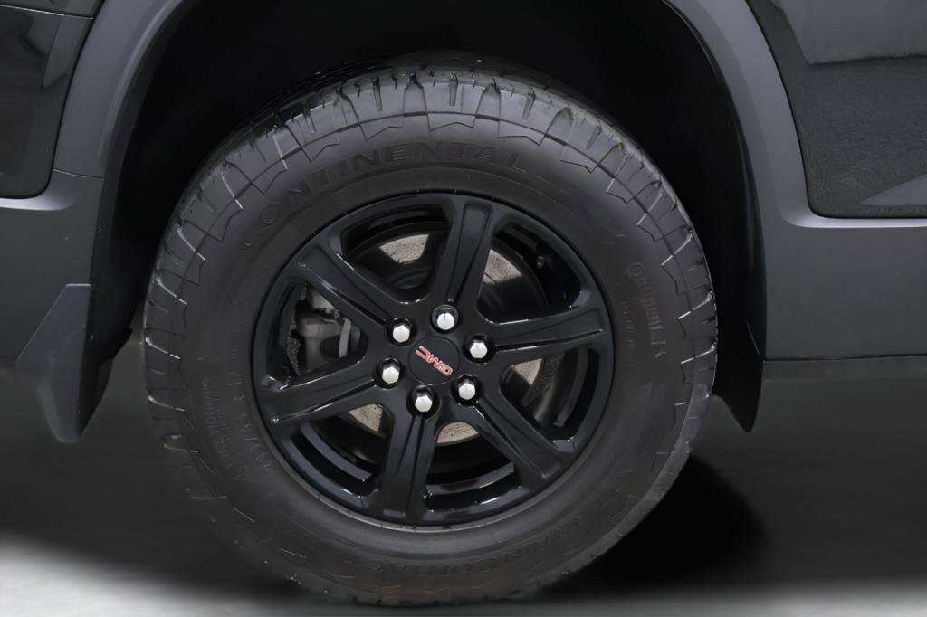 Used 2023 GMC Acadia AT4 w/ GMC Pro Grade Package image 28