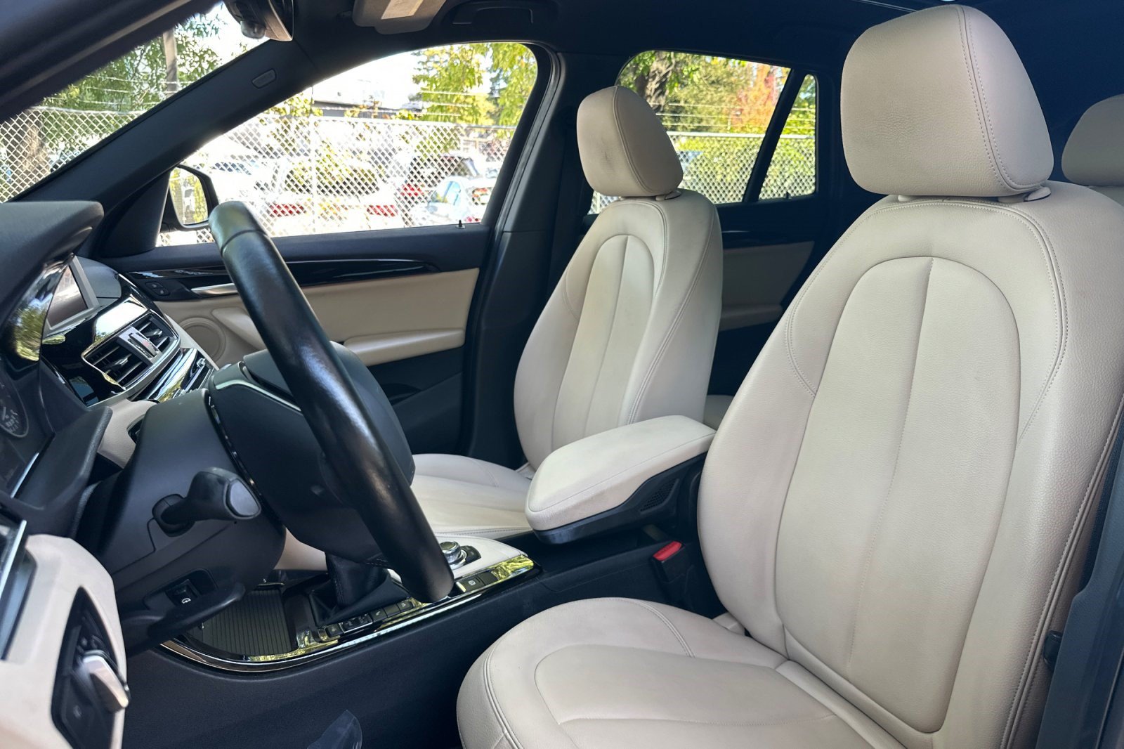 Used 2016 BMW X1 xDrive28i AWD/4WD image 5