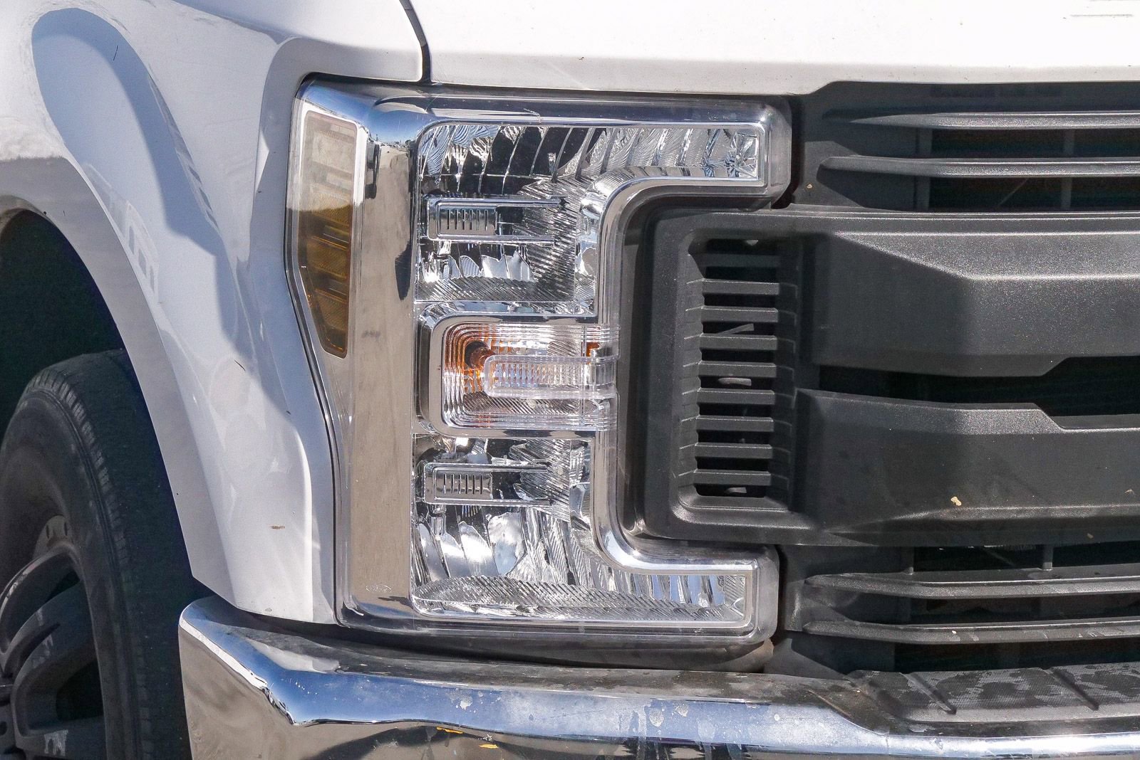 Used 2019 Ford F350 XL w/ Power Equipment Group RWD image 4