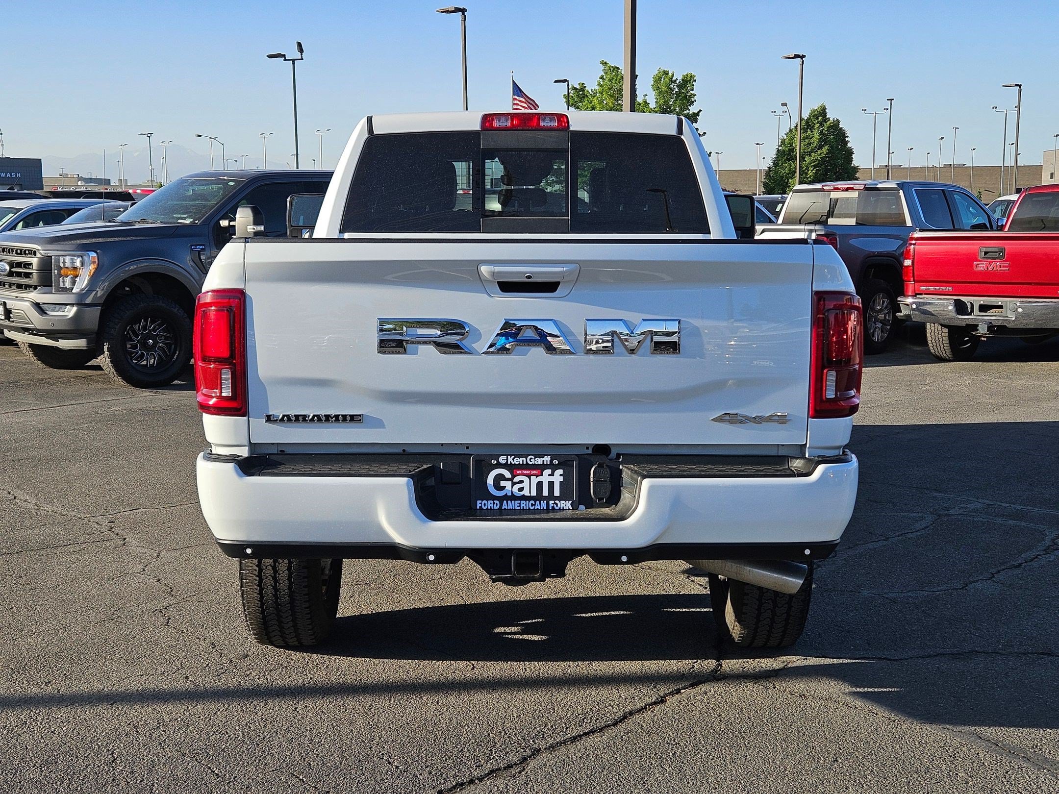 Used 2025 RAM 2500 Laramie AWD/4WD image 7