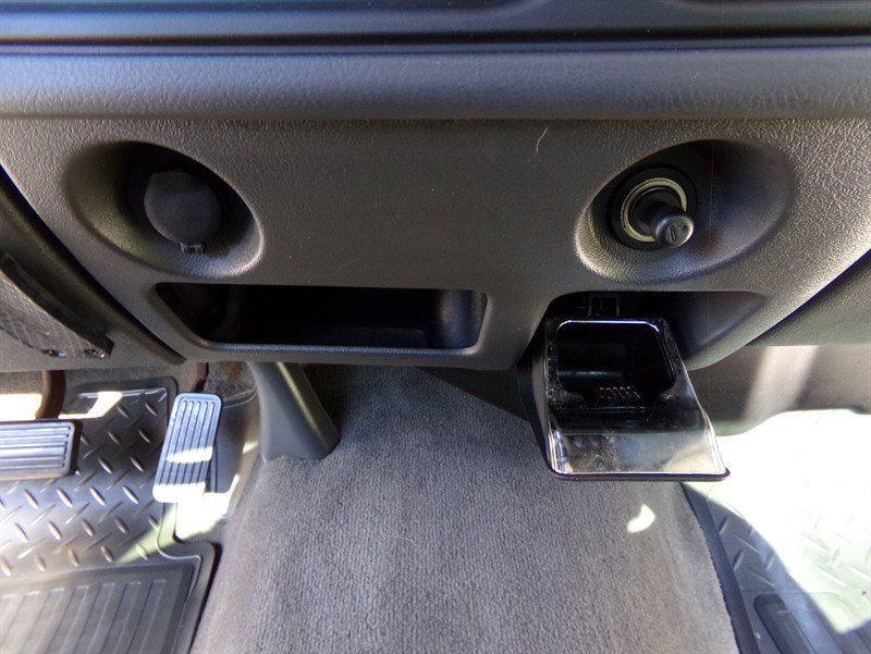 Used 2003 Chevrolet Silverado 1500 LS w/ Suspension Package, Off-Road AWD/4WD image 25