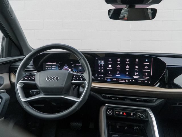 Used 2025 Audi Q5 Premium Plus w/ Premium Plus AWD/4WD image 22