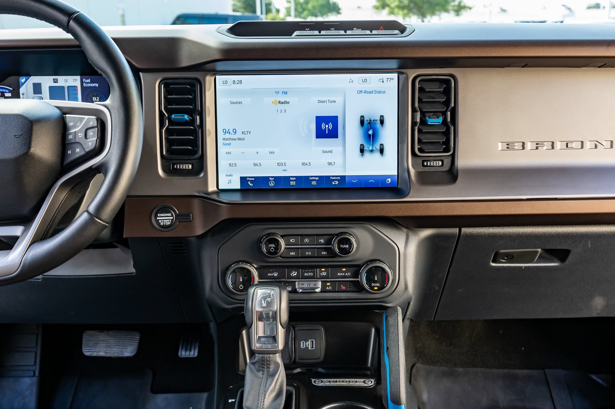 Used 2022 Ford Bronco Outer Banks AWD/4WD image 23