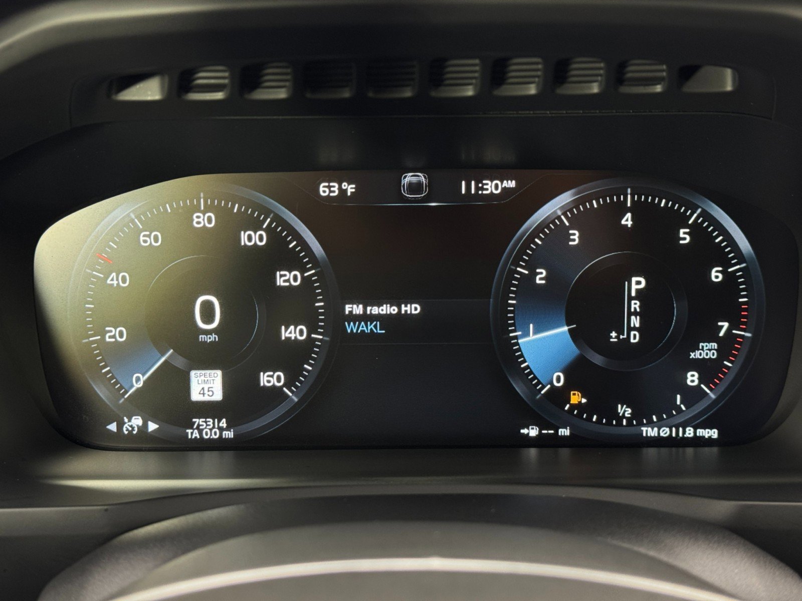 Used 2020 Volvo XC90 T6 Momentum image 17