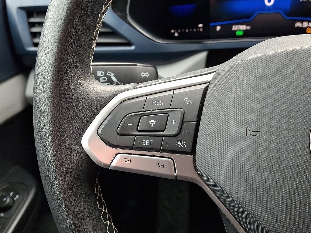 Used 2023 Volkswagen Taos SE image 23