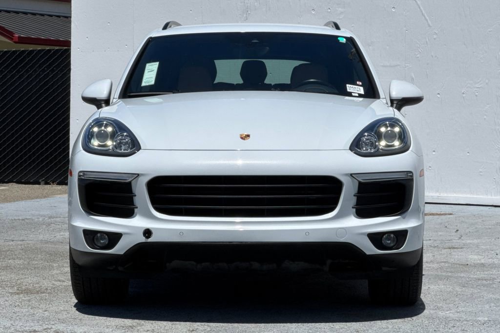 Used 2016 Porsche Cayenne AWD/4WD image 8