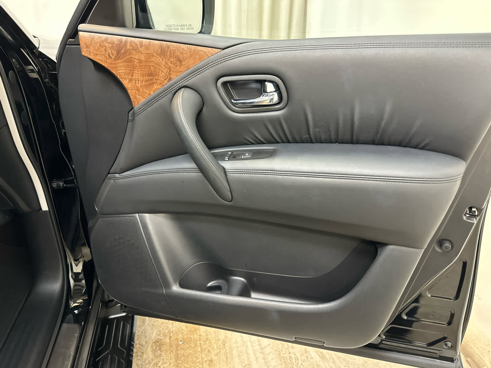 Certified 2024 Nissan Armada SL w/ Captain's Chairs Package image 28