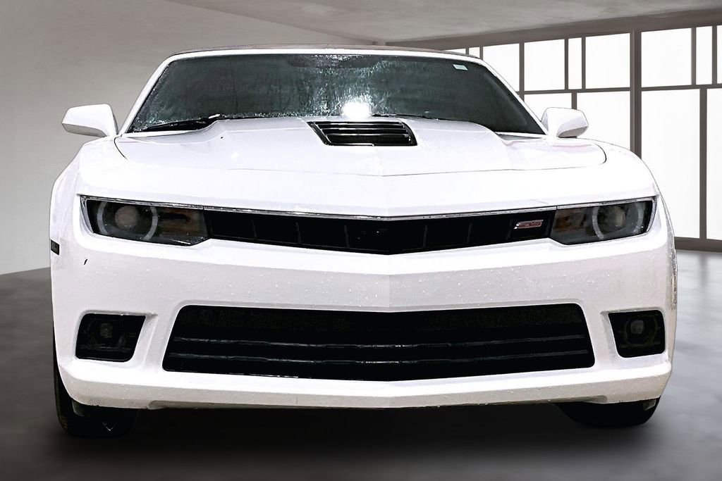 Used 2015 Chevrolet Camaro SS w/ RS Package RWD image 3